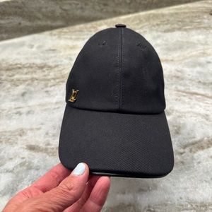 Louis Vuitton Iconic Cap.